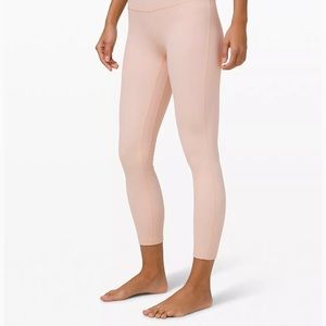 LULULEMON aligns 25’ size 4